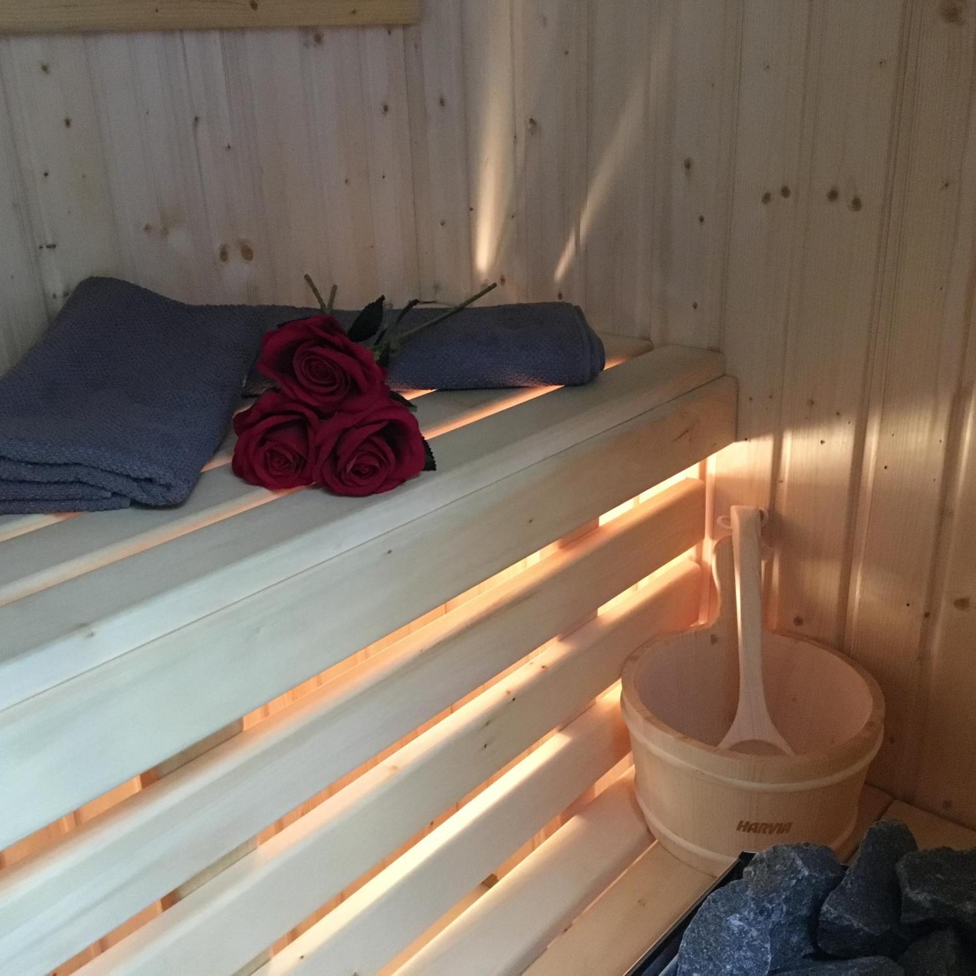 Family & Business Sauna Apartments Rynek Centrum Downtown - 2 Bedroom With Private Sauna, Balcony, Parking Кельце Екстер'єр фото