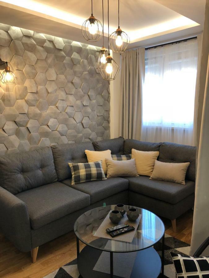 Family & Business Sauna Apartments Rynek Centrum Downtown - 2 Bedroom With Private Sauna, Balcony, Parking Кельце Екстер'єр фото