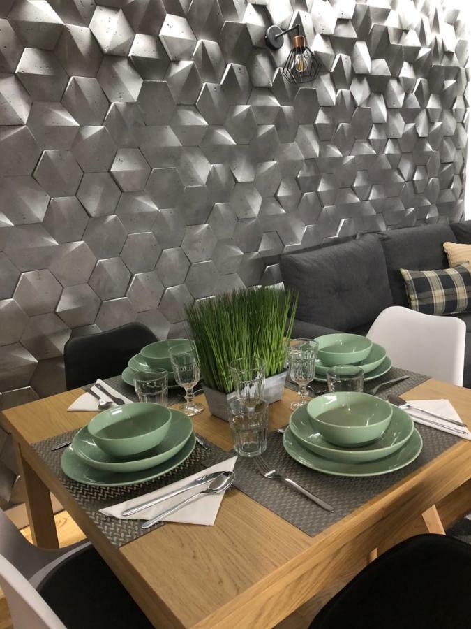 Family & Business Sauna Apartments Rynek Centrum Downtown - 2 Bedroom With Private Sauna, Balcony, Parking Кельце Екстер'єр фото