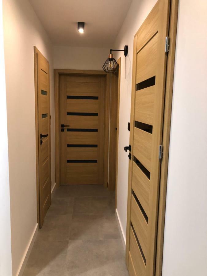 Family & Business Sauna Apartments Rynek Centrum Downtown - 2 Bedroom With Private Sauna, Balcony, Parking Кельце Екстер'єр фото